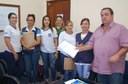 Agentes de saúde entregam baixo assinado para presidente da Câmara Agentes de saúde entregam baixo assinado para presidente da Câmara